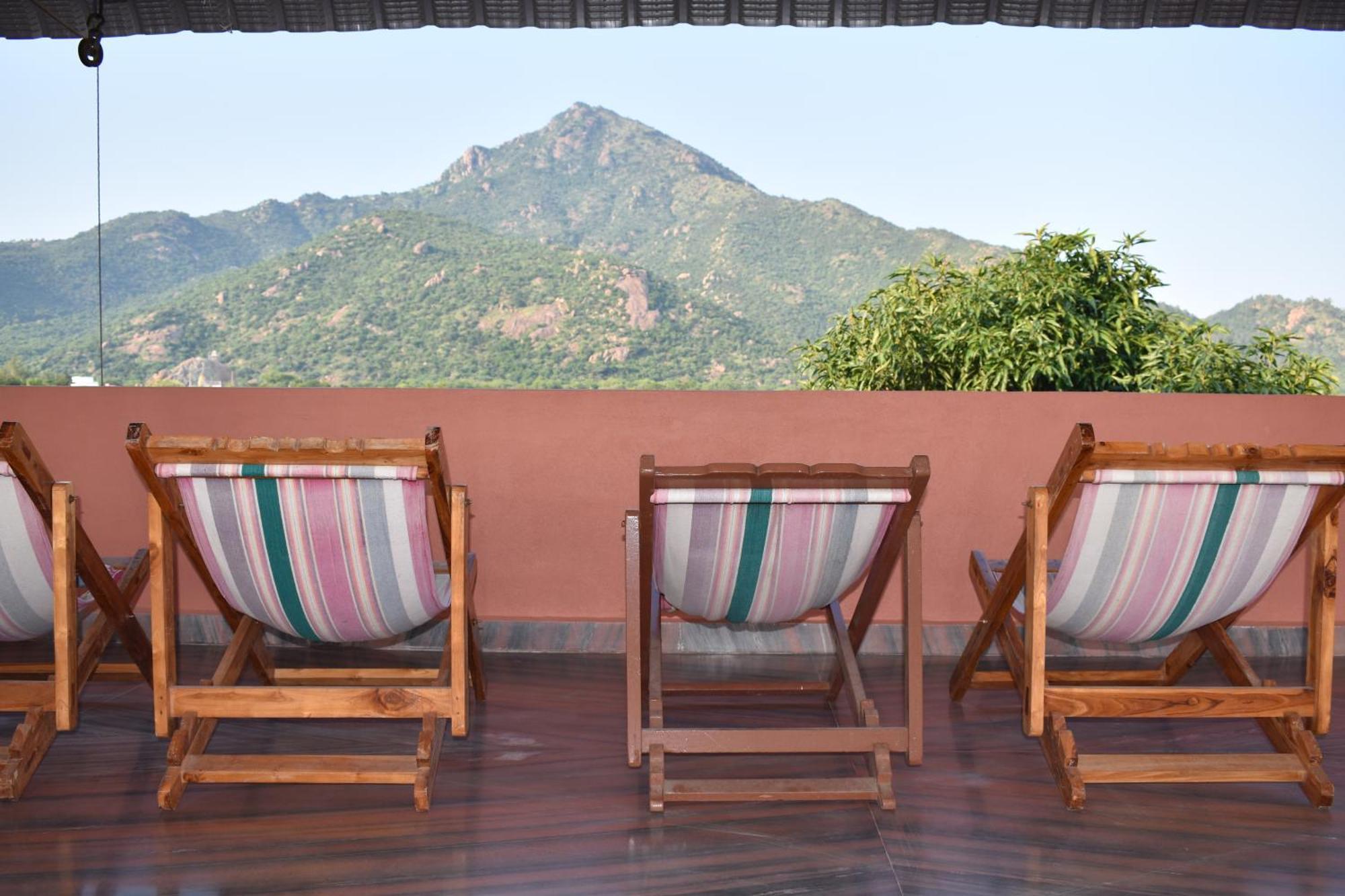 Rainbow Guest House Tiruvannāmalai Zewnętrze zdjęcie