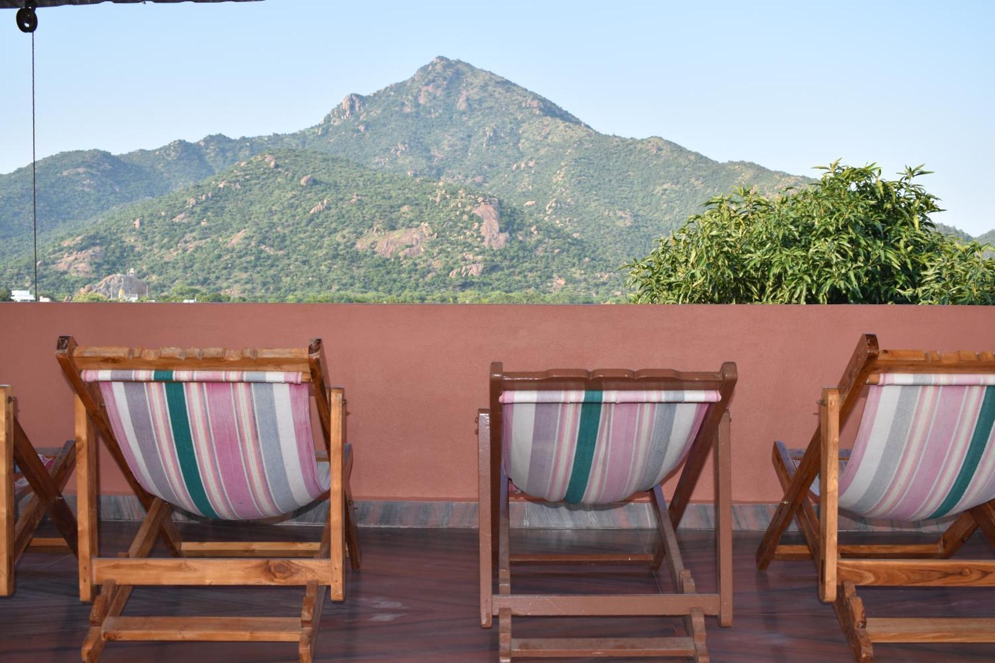 Rainbow Guest House Tiruvannāmalai Zewnętrze zdjęcie
