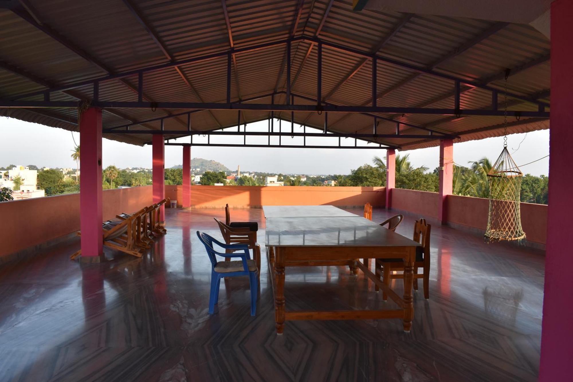 Rainbow Guest House Tiruvannāmalai Zewnętrze zdjęcie